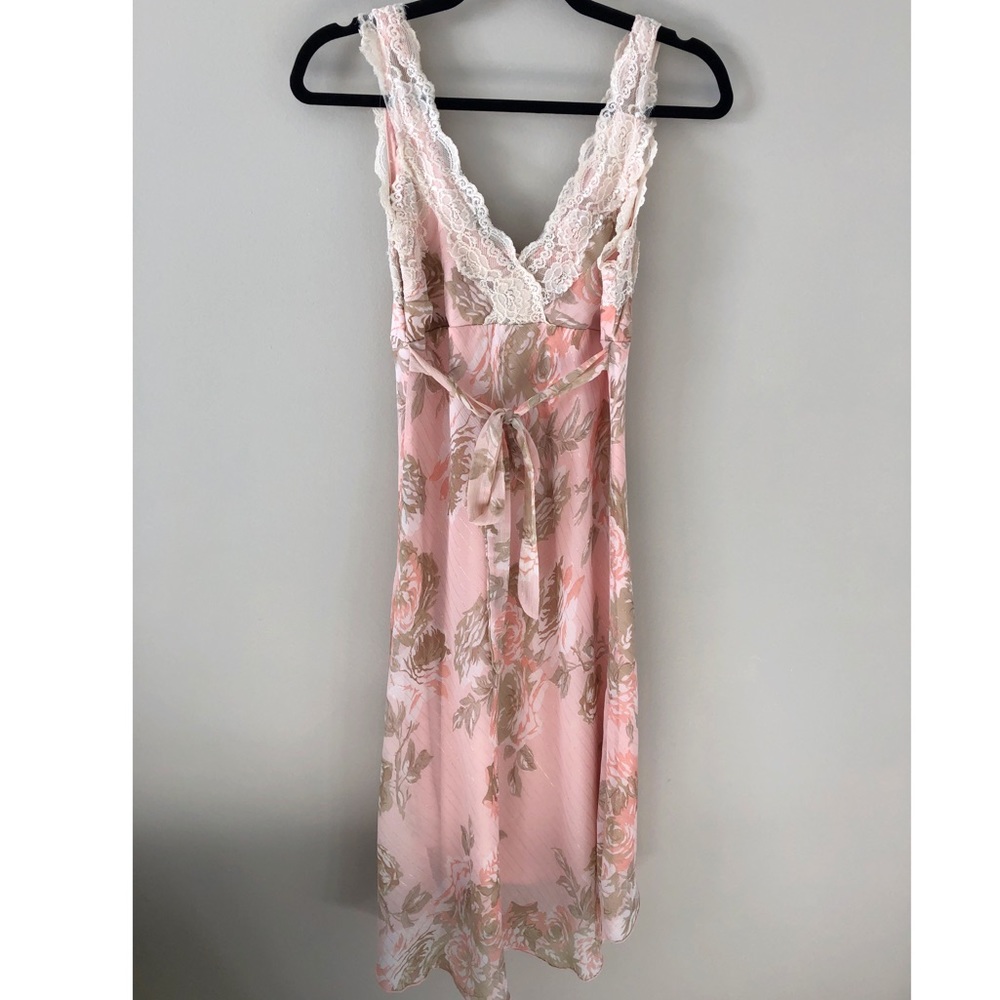 Peach flowered hi lo dress - Picture 3 of 3